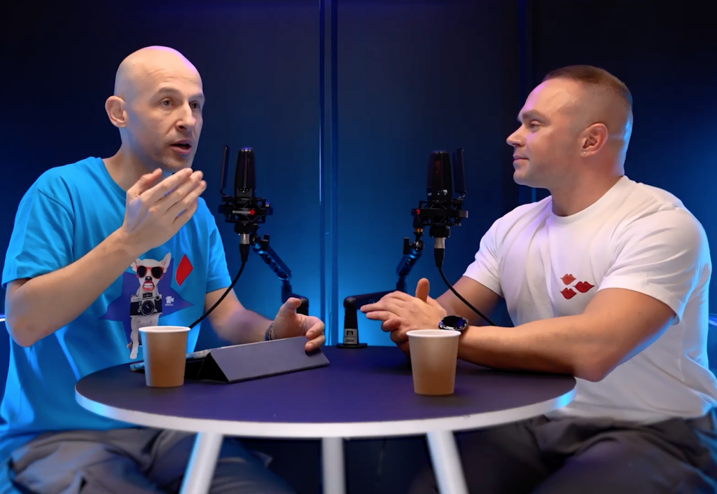 Константин Мазур отвечает Илье Смольянинову на интервью ток-шоу Эффект медиабабочки